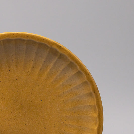 Plate 21.5cm Sunburst Turmeric Glaze - Image 2