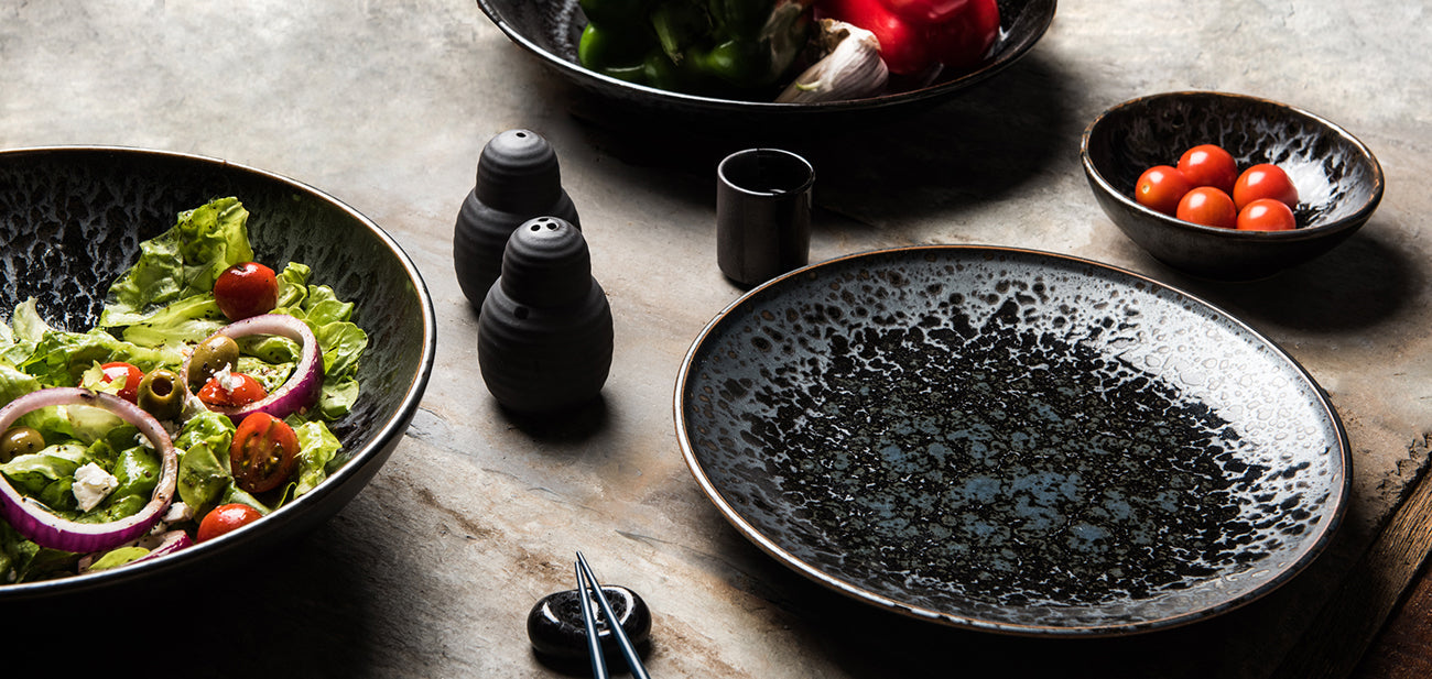 Serving Bowl 28cm Black Pearl Glaze - Image 5