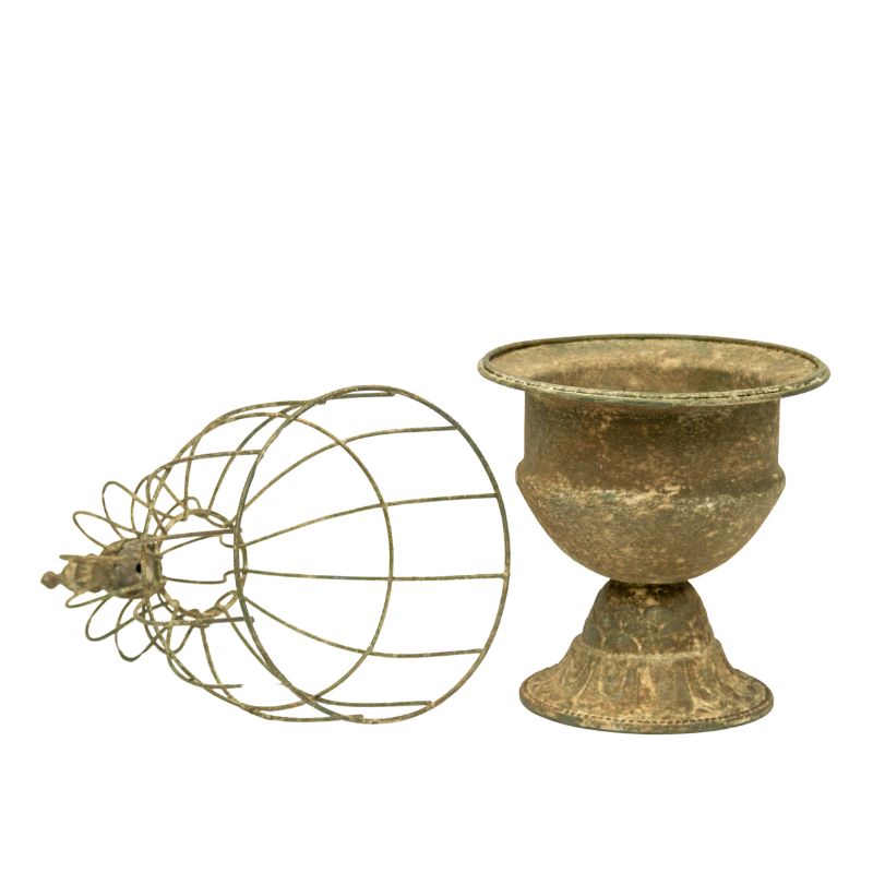 Vintage Style Elaborate Tall Cloche 66cm - Image 3