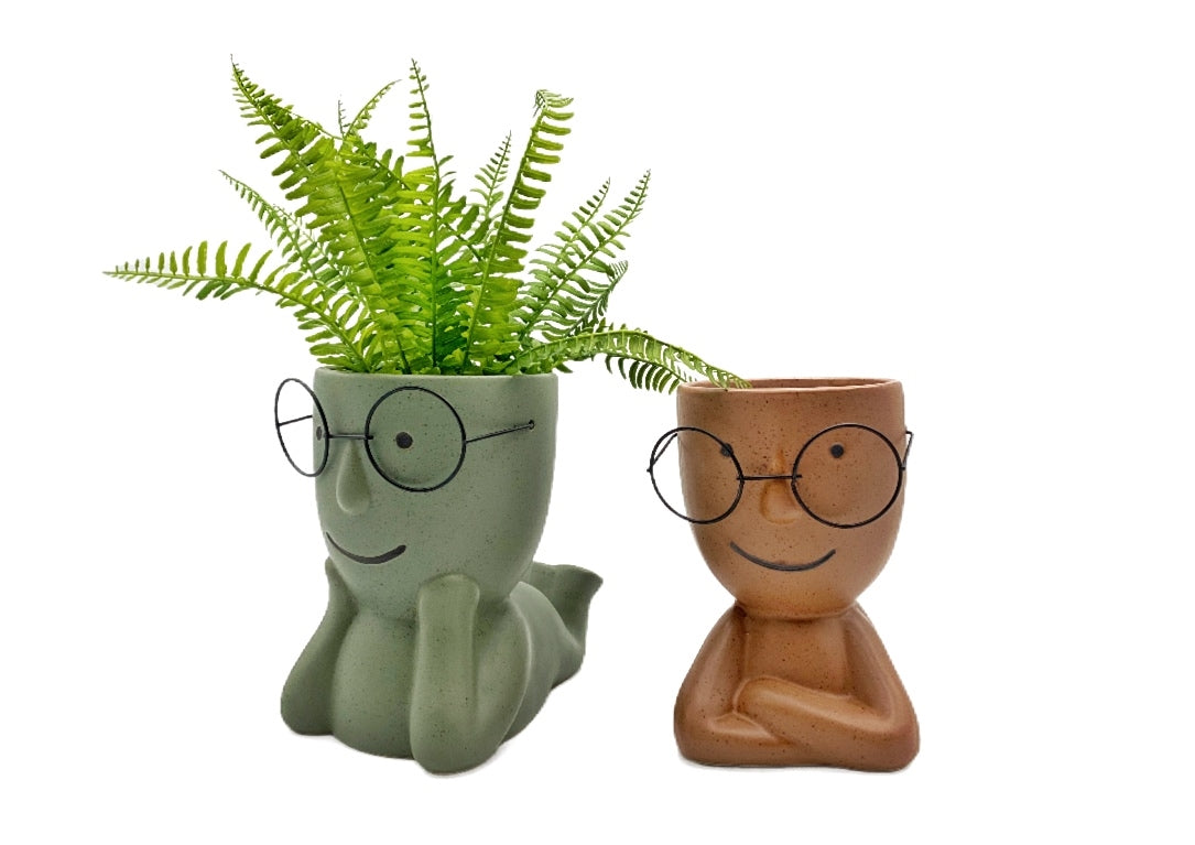 Set 2 Relaxing Man w/ Glasses Planters 22cm