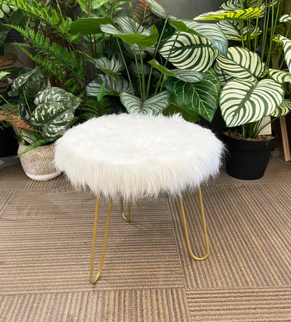Faux Fur Shaggy White 3 Legged Child Stool / Footstool 30cm - Image 3