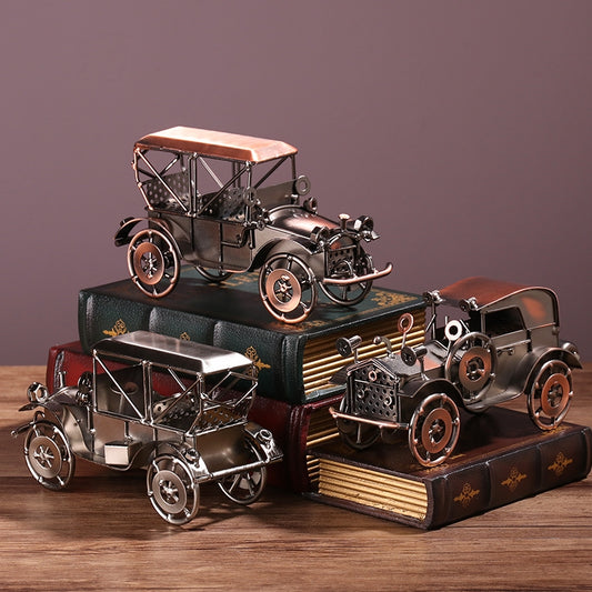 Set 2 Metal Retro Classic Car 21cm