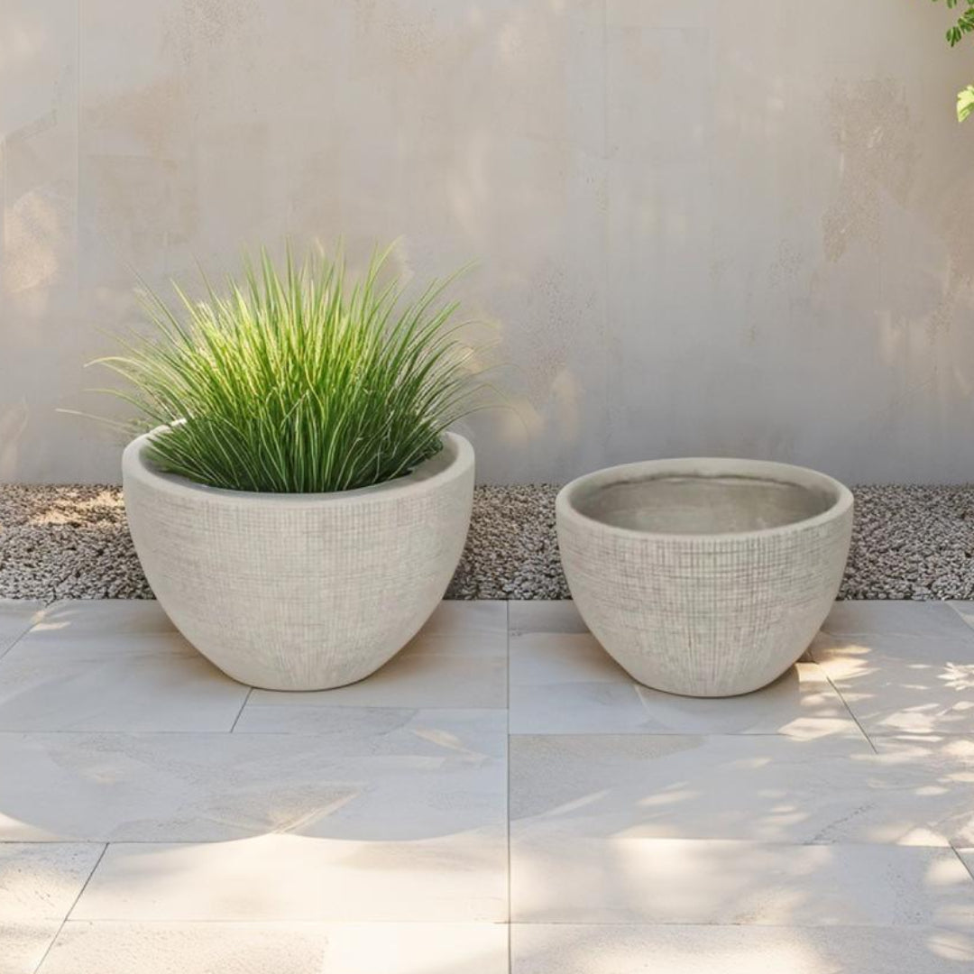 Set 2 Nested Subtle Textured Planter 37cm, 24cm - Image 3