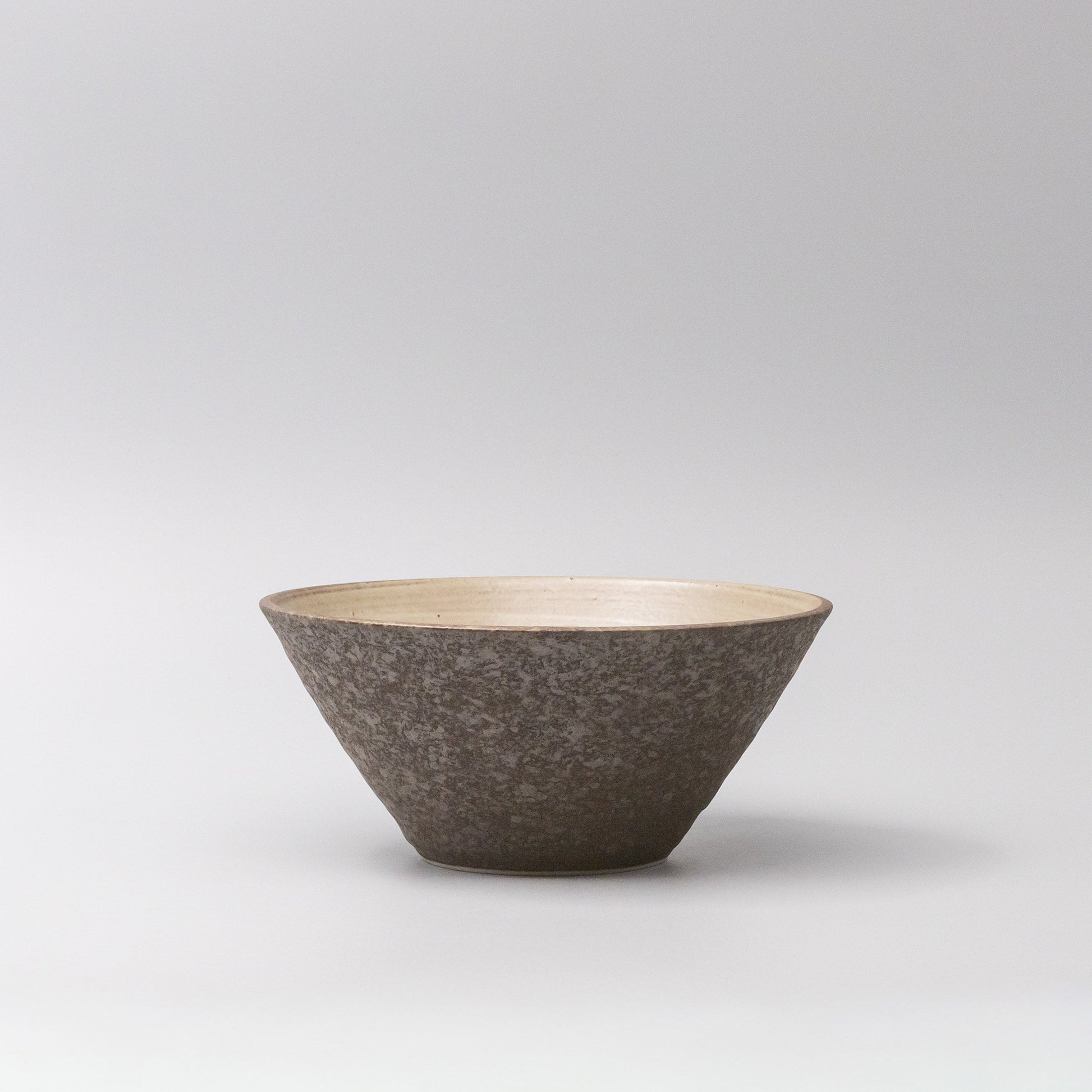 Bowl 19.5cm V Shape Nin Rin Glaze - Image 3