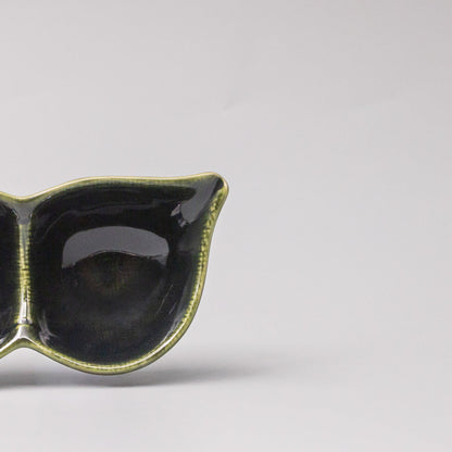 Edamame Triple Pod Dish 20cm Oribe Green Glaze - Image 2