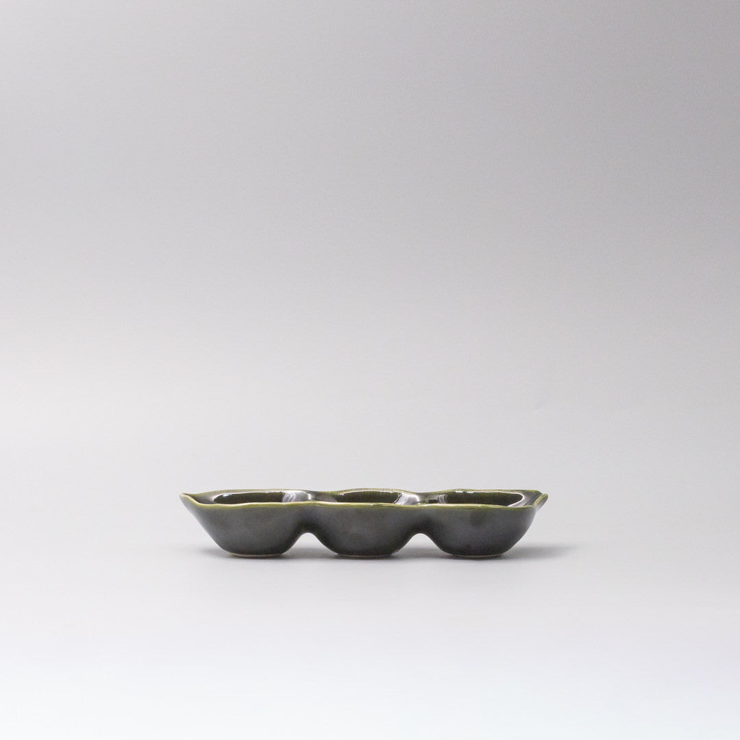 Edamame Triple Pod Dish 20cm Oribe Green Glaze - Image 3
