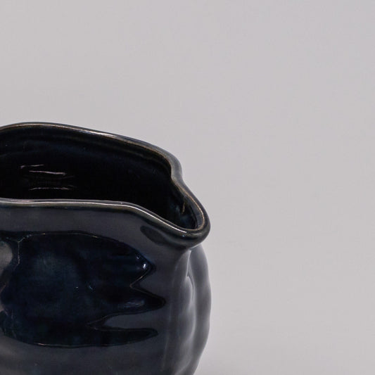 Pourer 410ml Dark Navy Glaze - Image 2