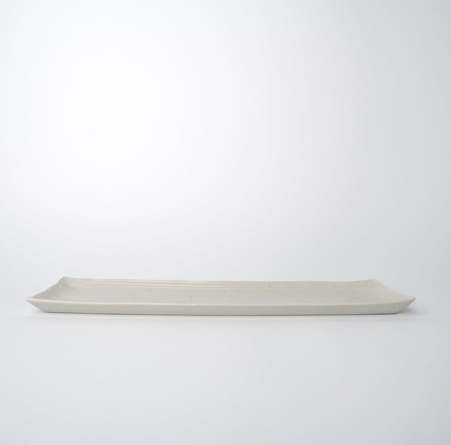 Sashimi Plate 33.2cm White Contour Glaze - Image 3