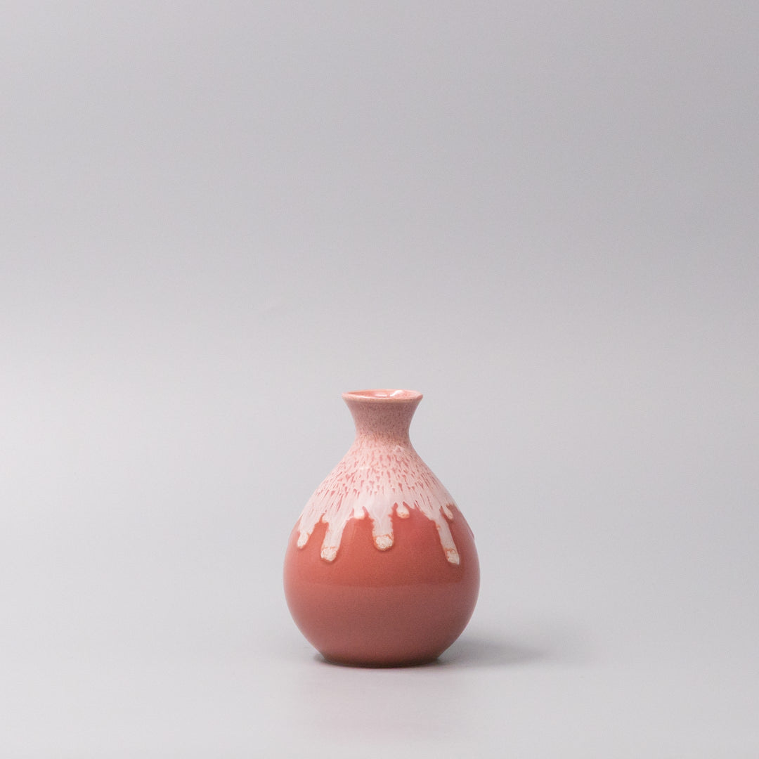 Sake Jug 300ml Pink White Drip Glaze - Image 4