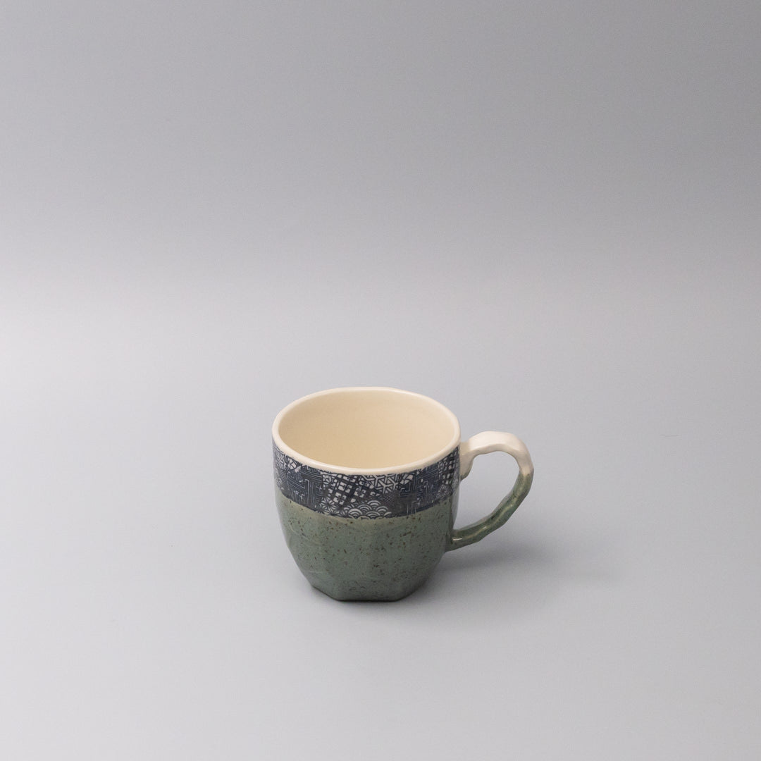 Mug in a Gift Box 260ml Green with Patchwork Band Design