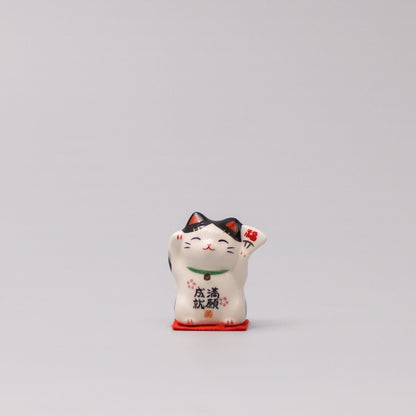 Okimono Victory Lucky Cat - Image 2