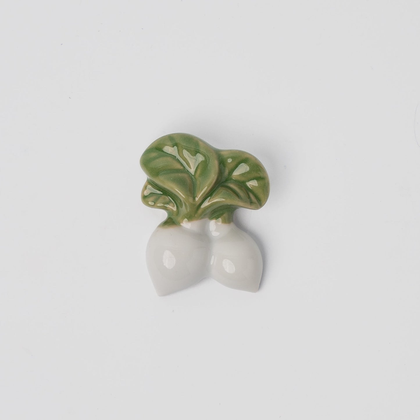 Chopstick Rest White & Green Radish - Image 3