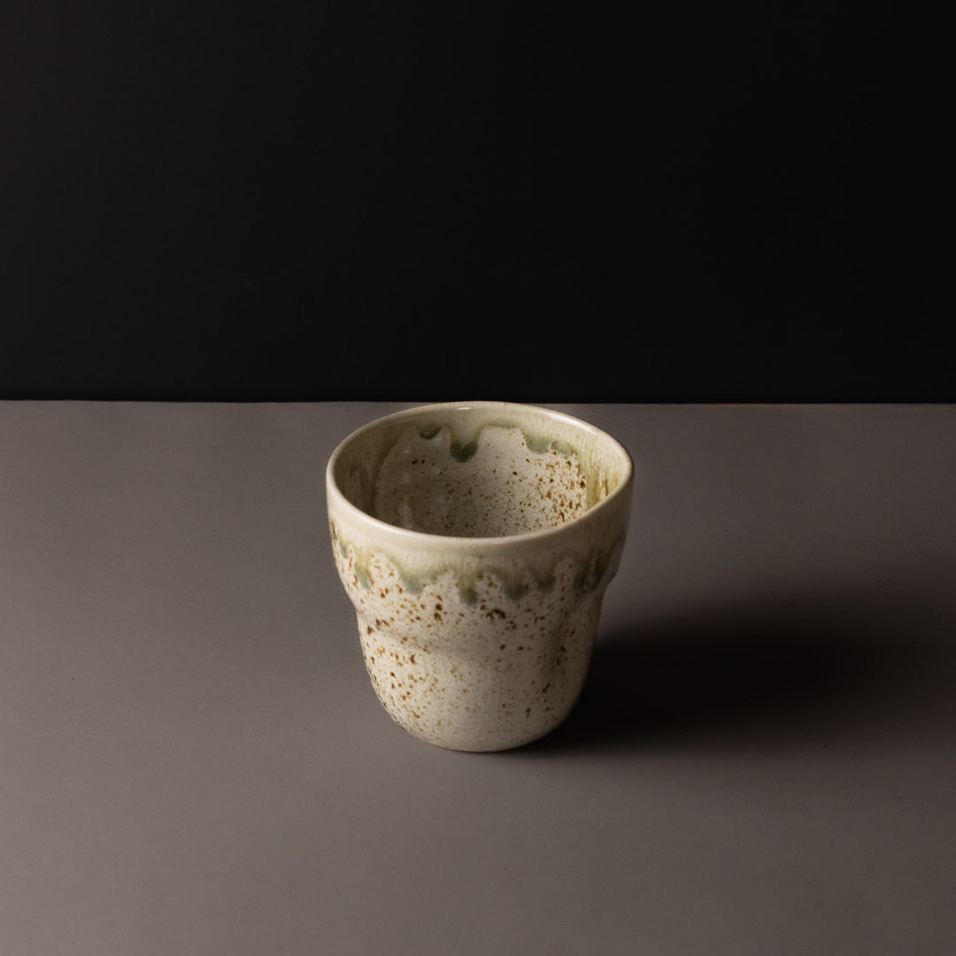 Mug Yunomi 280ml Light Green Drip Glaze - Image 4