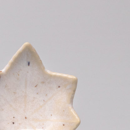 Sauce Dish Maple Leaf 6cm Ivory Fleck - Image 2