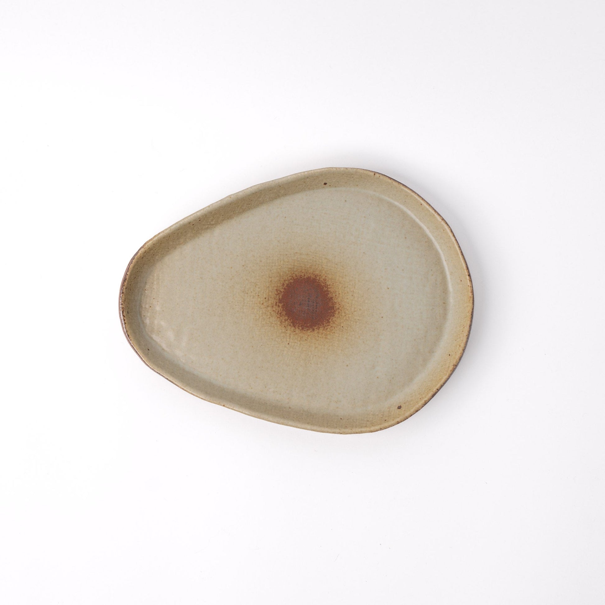 Saucer Arc Cashew Glaze