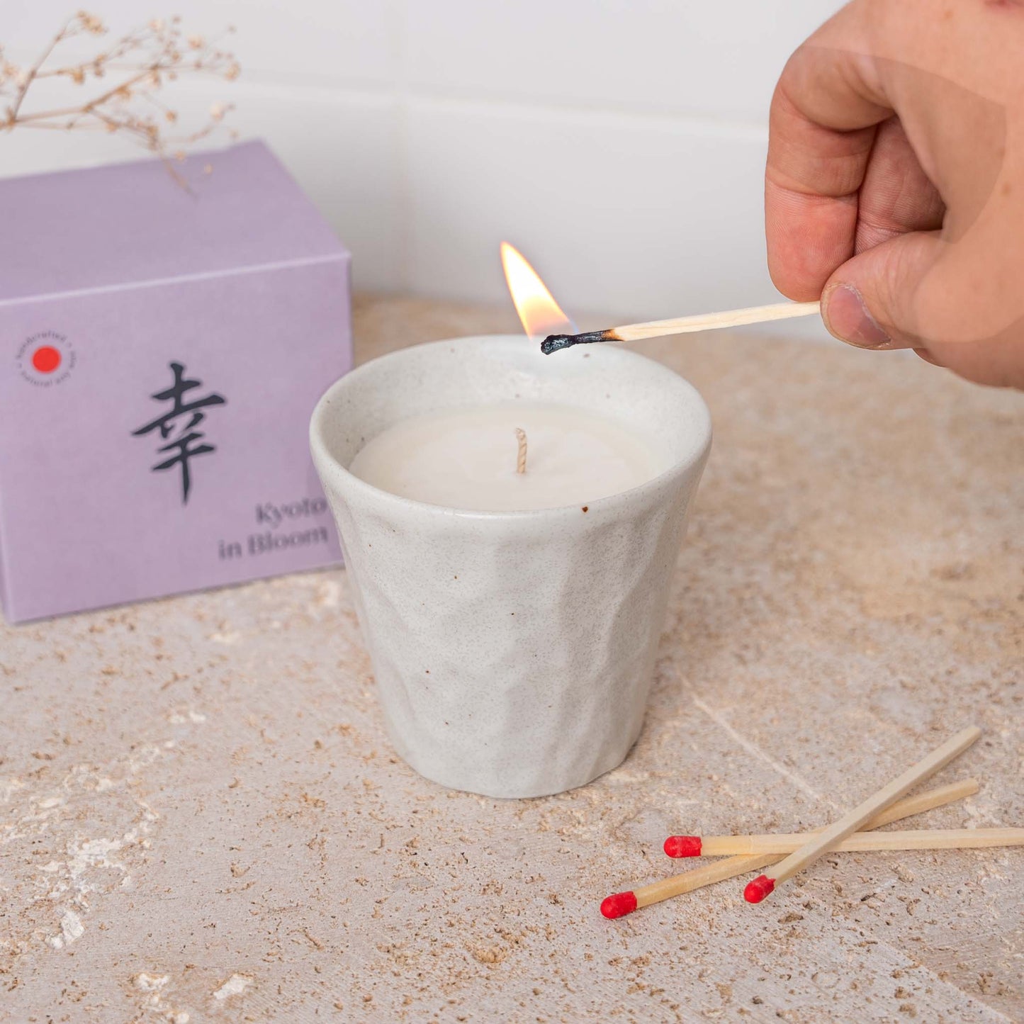 Candle Herbal Mint White Ceramic 180g - Image 3