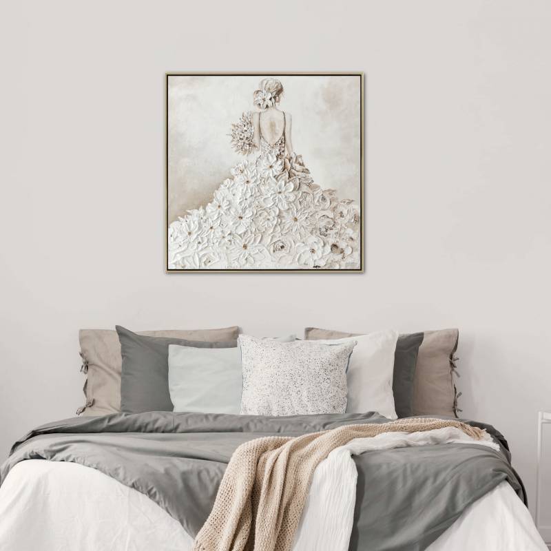 Daisy Flower Lady Framed Canvas 80cm - Image 2