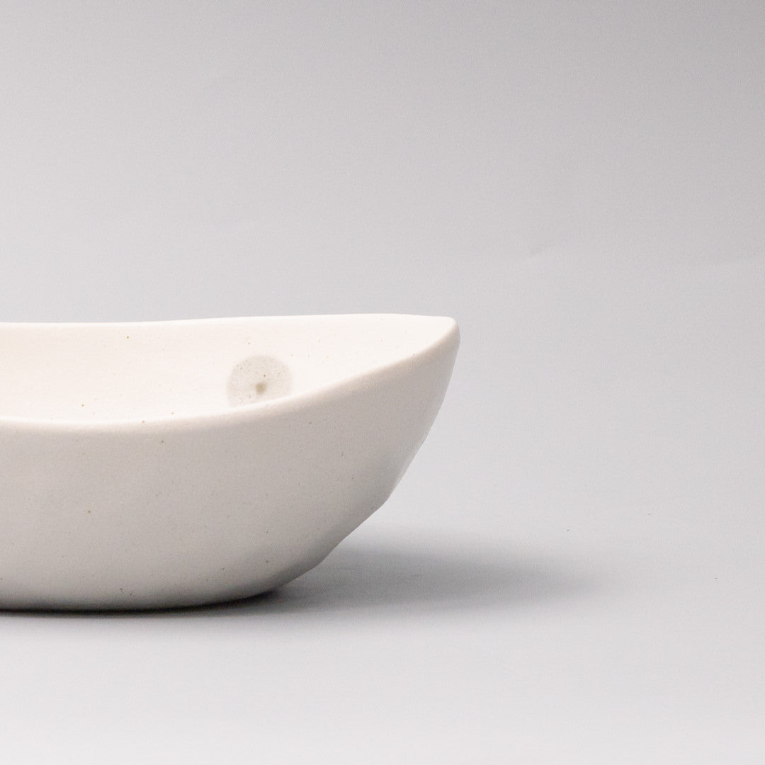 Bowl Oval 20cm White with Grey Dots Design - Image 2