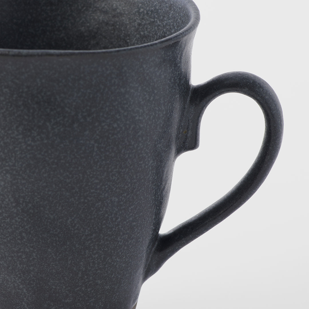 Wave Mug 270ml Black & Bisque Glaze - Image 2