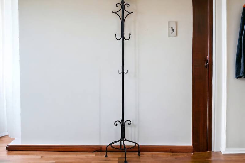 Maureen Metal Coat Stand 180cm - Image 3