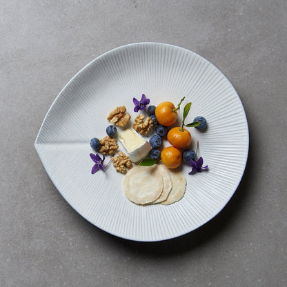 Dinner Plate 25.5cm Snow Leaf Glaze - Image 5